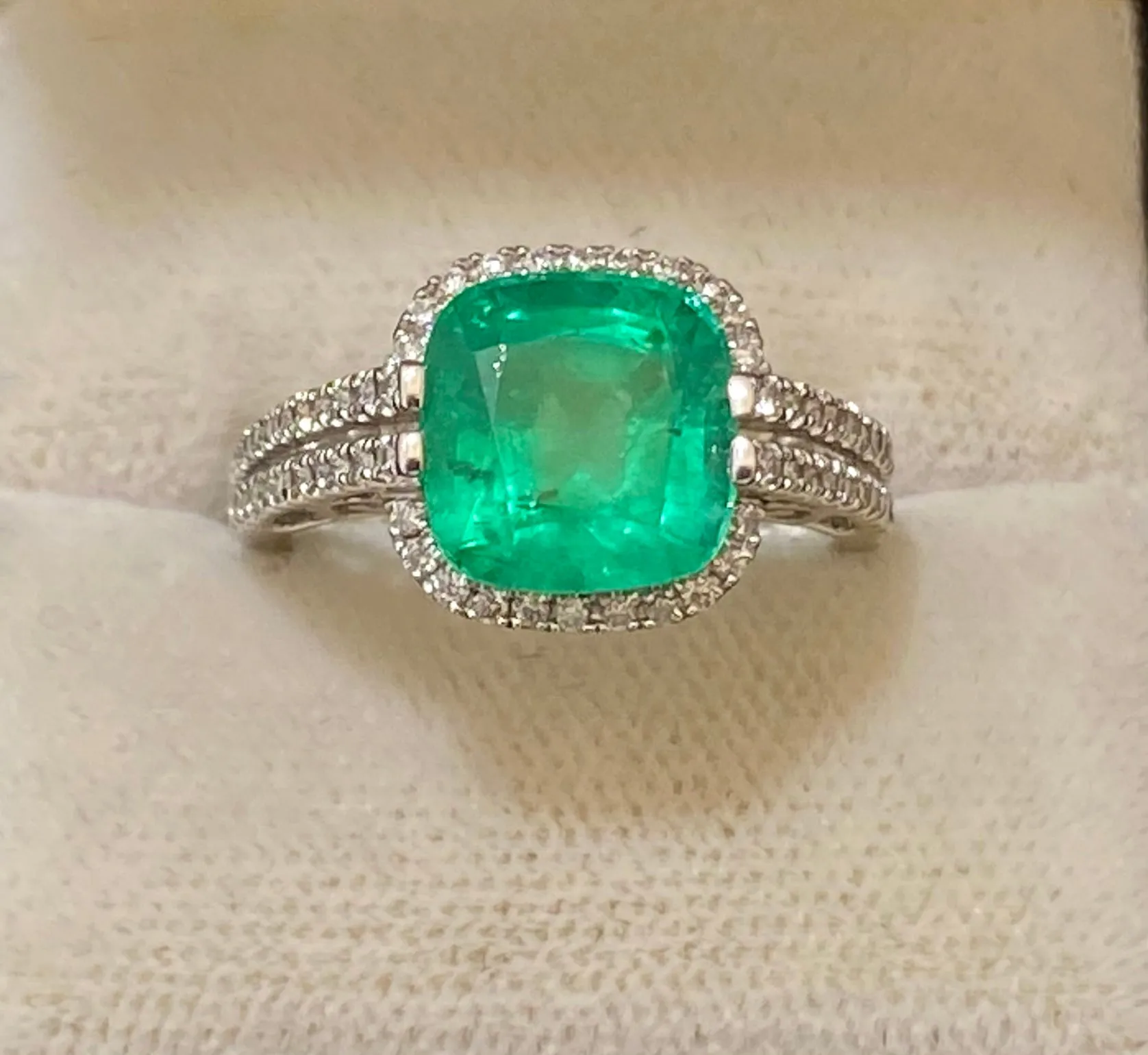 1960's Antique Intricate 18K White Gold Emerald & 70-Diamond Ring - $50K Appraisal Value w/CoA}