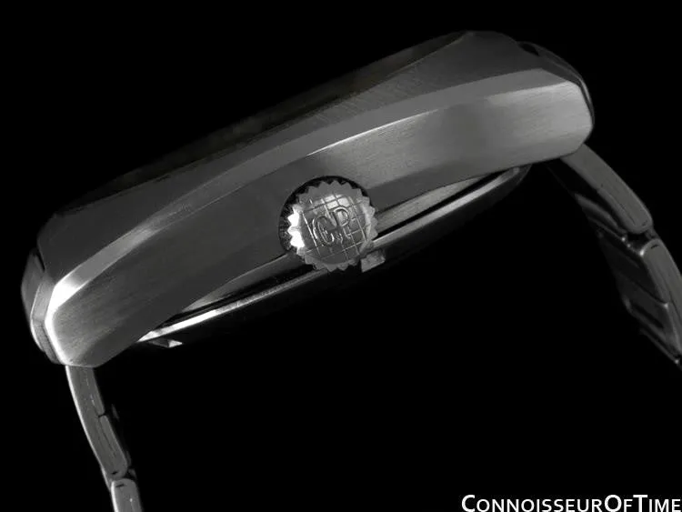1971 Girard Perregaux Vintage HF High Frequency Chronometer, Day Date - Stainless Steel