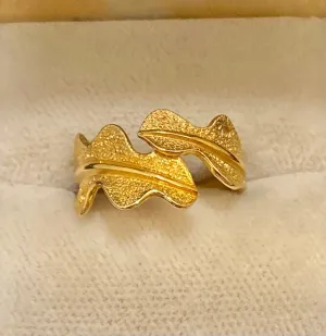 Buccellati-style 18K Yellow Gold Intricate Leaf Design Ring - $3K Appraisal Value w/CoA}