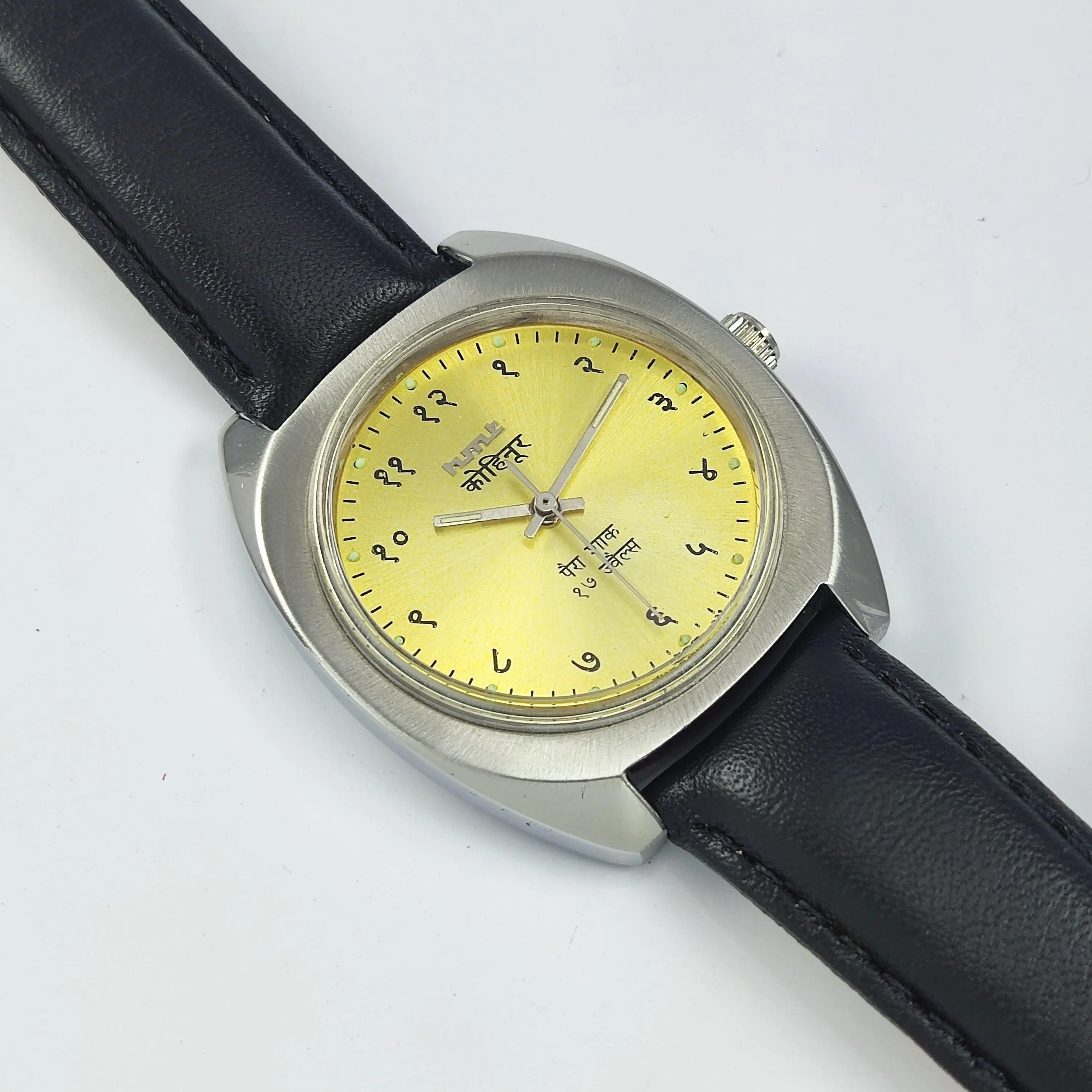 HMT Kohinoor Para Shock 17 Jewels Devanagari Dial Mechanical Hand winding Men's Wrist Watch