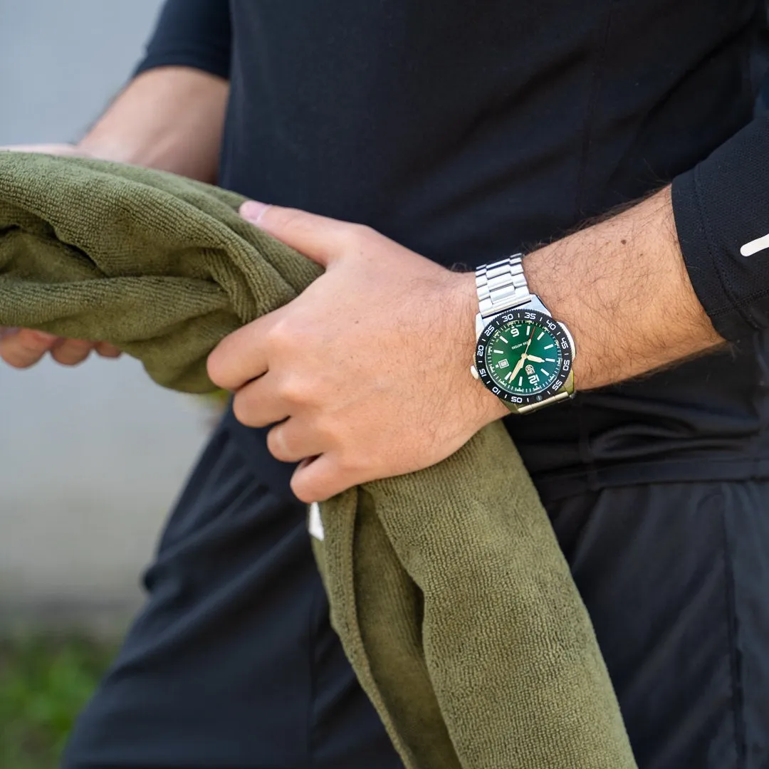 Luminox Pacific Diver XS.3137.SS SEA Series