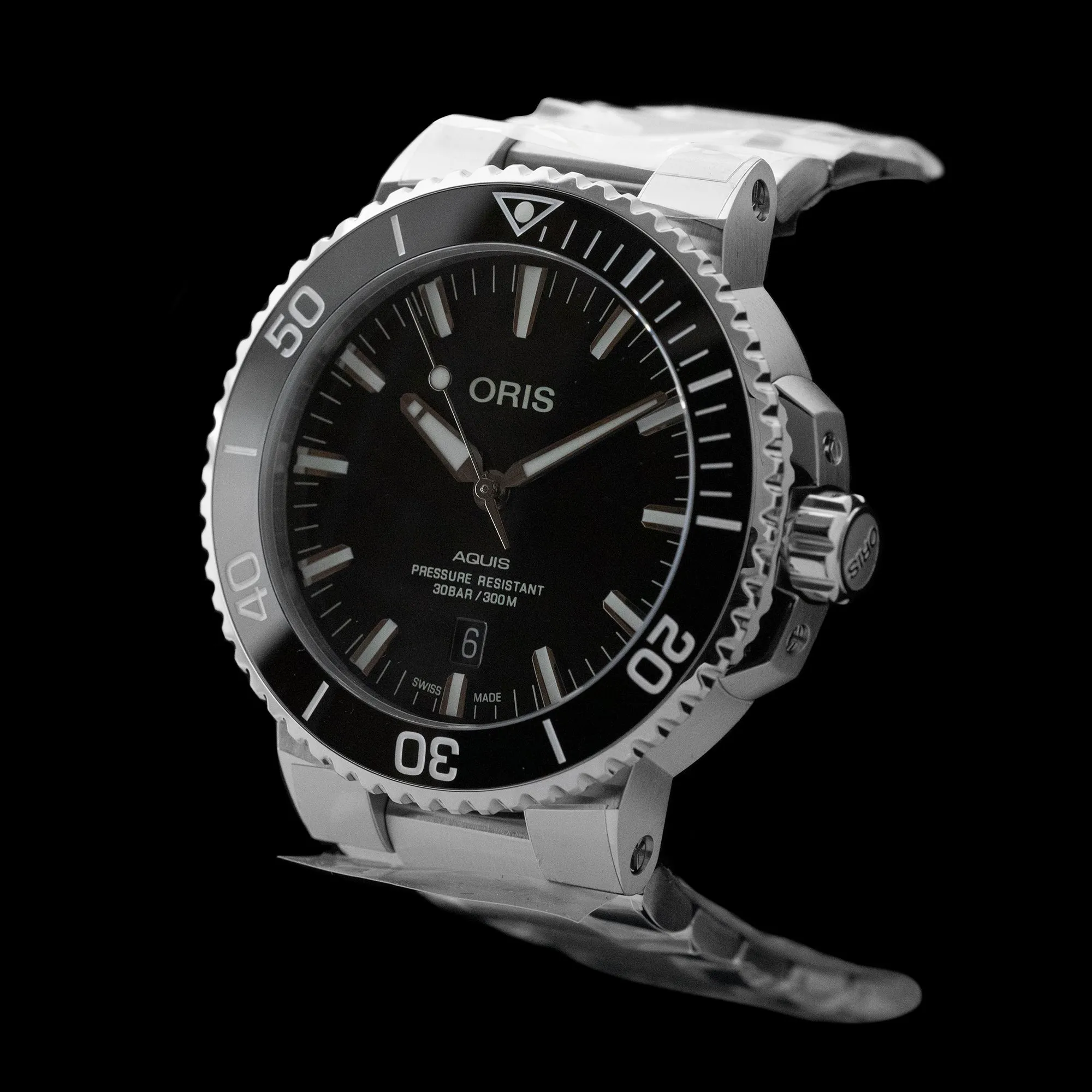 Oris - Aquis Date Black 43.5mm